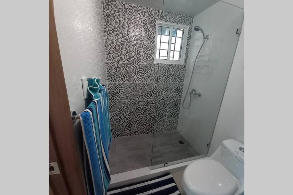 Confortable Apartamento De 3 Tres Habitaciones, Con Hermosa Vista De Area Verde, Ademas De Piscinas Y Juegos Infantiles En Area Recreativa Santiago De Los Caballeros Kültér fotó