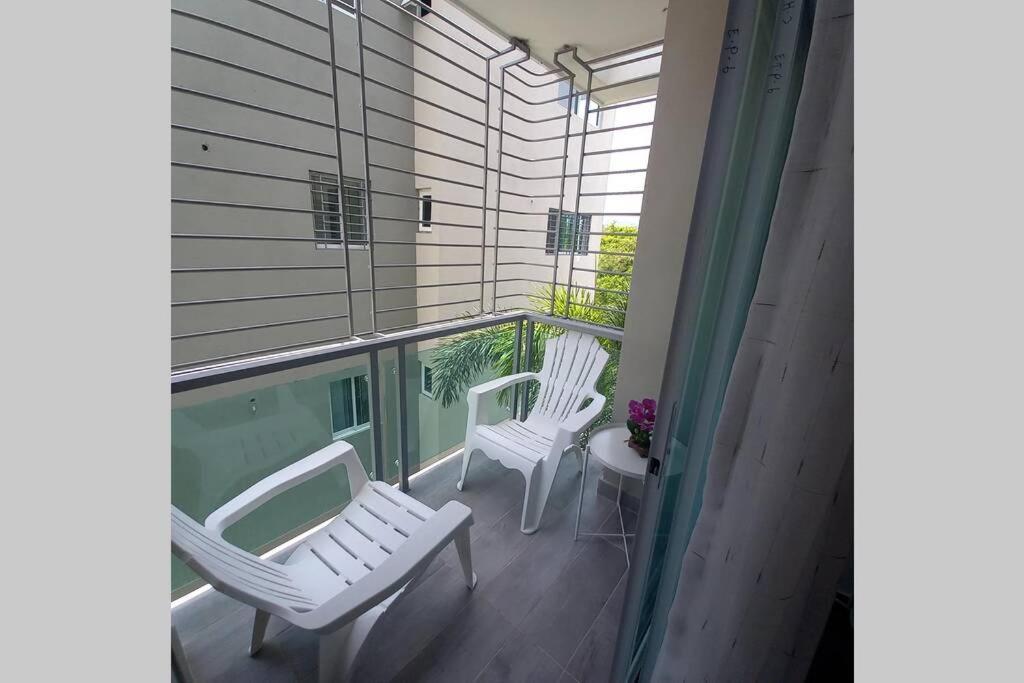 Confortable Apartamento De 3 Tres Habitaciones, Con Hermosa Vista De Area Verde, Ademas De Piscinas Y Juegos Infantiles En Area Recreativa Santiago De Los Caballeros Kültér fotó
